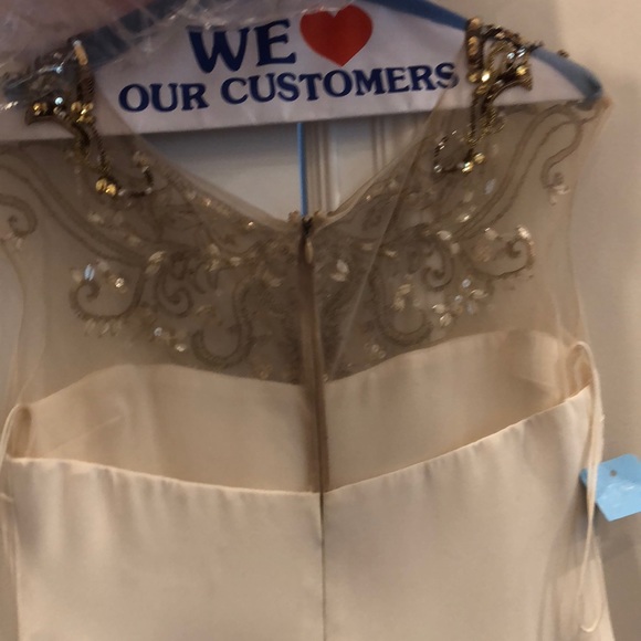 Marchesa Bridal Dress with beading - Picture 4 of 6